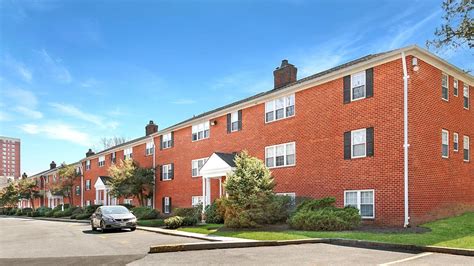 On-Site Parking, Separate Dining Room, 1 Bed. 5/25 · 1br 750ft2 · 6617