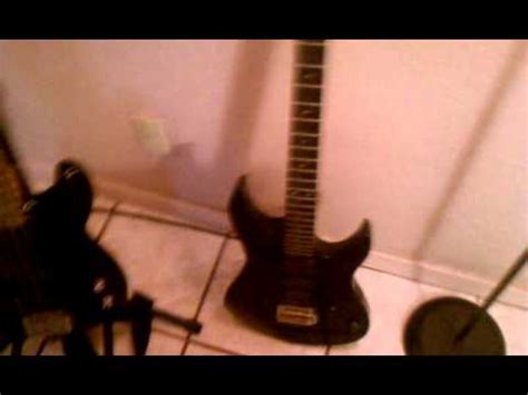 Craigslist bass guitar. craigslist Musical Instruments for sale in El Paso, TX. see also. SALE OR TRADE GIBSON LES PAUL. $1,150. ... I buy old electric or acoustic guitars or amplifiers. $1. 