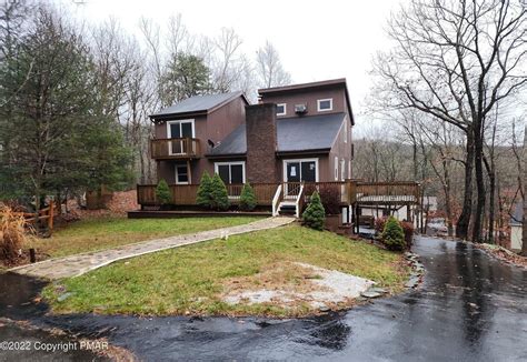 A beautiful 3BR/ 2BA house (Kingston,276 Old North Road) $2,300. 106 Byfield Ct, Bushkill, PA. 