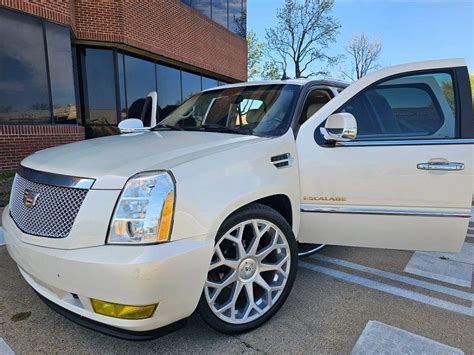 Find cars & trucks - by owner for sale in Atlanta, GA. Craigslist helps you find the goods and services you need in your community. loading. reading. writing. saving. searching. refresh the page. craigslist Cars and Trucks - By Owner "cadillac escalade" for sale in Atlanta, GA ... 2015 Cadillac Escalade Premium | 54k miles | 24' DUB Rims .... Craigslist cadillac escalade for sale by owner