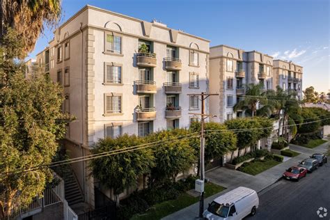 Craigslist california los angeles apartments. 10/22 · 3br 1100ft2 · 3250 Fairesta St, La Crescenta, CA. $3,950. hide. 1 - 120 of 1,741. Apartments / Housing For Rent near Glendale, CA - craigslist. 