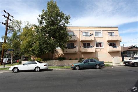 $1,695 / 1br - 700ft 2 - Luxuary 1 bed apartment available (7242 DE Soto Ave, Canoga Park, CA). 
