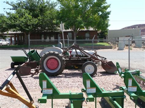 Whether you have a one-family garden or a huge farm, a tractor can make working the land so much easier. A good tractor can last for generations if you take care of it. The first place you may want to consider in your used tractor search ar.... 