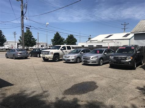 Craigslist fargo cars & trucks for sale by owner. Buying a box truck from a private owner can be a great way to get a reliable vehicle at an affordable price. However, there are some important steps you should take to ensure you get the most out of your purchase. Here are some tips for mak... 
