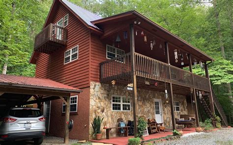 Explore 19 houses for rent and 3 apartments for rent near Hayesville, NC 28904 with rental rates ranging from $649 to $2,800. Rental ... As of September 2023 the median rental rate in Hayesville is $1,094 which is equal to the median of $1,094 for Clay County, $236 (18%) less than the median of $1,330 for North Carolina and $472 (30%) less than .... 