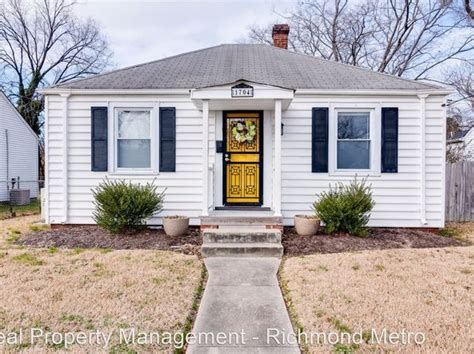 craigslist Rooms & Shares in Richmond, VA. see also. $800/$900-Monthly Furnished Efficiency on Plantation-East of Richmond. $800. ... 3 Bed single family home for rent. $2,000. Downtown Richmond Bainbridge St Single Room Available in 4br/4ba on 2 acres of land. $750. Powhatan, VA ...