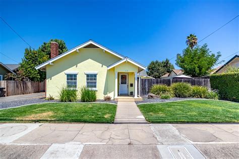› Stanislaus County › Oakdale Homes For Rent in Oakdale, CA Explore 3 houses for rent and 2 apartments for rent in Oakdale with rental rates ranging from $1,299 to $2,300, giving you a decent selection of rental options to choose from. All Houses Apartments Filters 1-5 of 5 matches in Oakdale Sort by: Best Match Receive email alerts for this search. 
