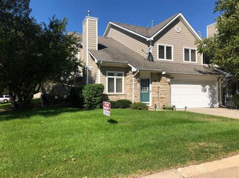 We do accept pets with a $25/month fee. Text or call Sarah to View. East Side Duplex Rental is a house. 4158 E Hull Ave house in Des Moines, IA, is available for rent. This house rental unit is available on ForRent.com, starting at $1,000 monthly.. 