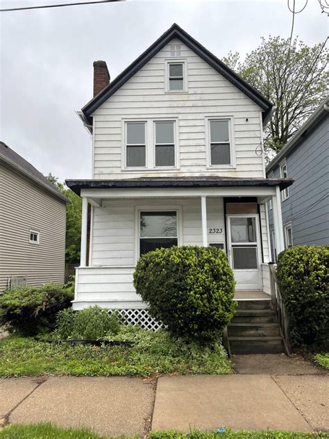 RENT TO OWN - 6221 Scott Street. $1,199. Davenport Investment Property - Cash Buyers Only. $54,900 ... 3 bedroom 2 bath 1800sq. ft. house on 1/3 acre lot. $38,000. Biggsville, IL 2300sq ft. Fixer Upper house. $15,000 ... Lowden Ia approx 15 min north of Walcott truck stop. 