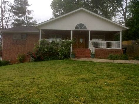 Kingsport House for Rent. nice 3 bed 2.5 bath dup