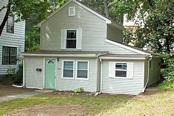 eastern CT apartments / housing for rent - craigslist ... West St #103French doors leading to landscaped yard and small patio. ... Haven 2 Bd, 1st Floor,1 car garage ....