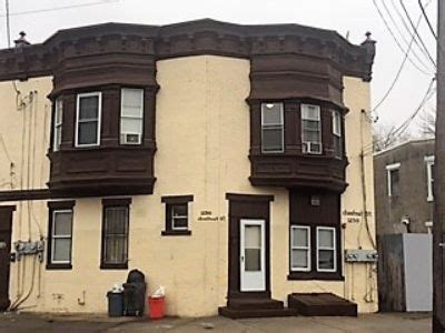 craigslist Apartments / Housing For Rent in New York City - Queens. see also. studio apartments ... Brooklyn, Bedford-Stuyvesant 4720 Center Blvd - 1 Bedroom Flex. $3,950. Long Island City **APARTMENT FOR RENT IN REGO PARK** $2,500. REGO PARK ELMHURST DUPLEX 6RMS,1.5 BTHS,BACKYARD,TERRACE,M/R TRAIN,MALL $3400 .... 