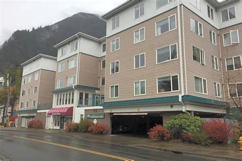 craigslist Apartments / Housing For Rent "downtown juneau" in Southeast Alaska. see also. studio apartments ... downtown Juneau 1 Bedroom Duplex. $950. Haines .... 