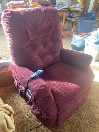 craigslist Furniture "lift chair" for sale in Milwaukee, WI. see also. Recliner Power Lift Chair. $600. West Bend ... MILWAUKEE POWER LIFT CHAIR - RECLINER. $650. KEWASKUM Chair lift. $150. West Bend Power Lift & Recliner Chair. $900. POWER LIFT RECLINER. $500. WEST ALLIS Power Lift Recliner - barely used! $300.