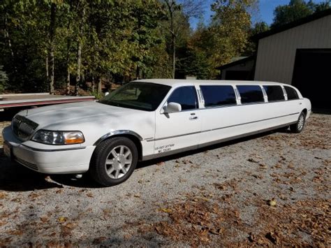 In early 2020, the COVID-19 pandemic began changing the way all businesses operated. Limousine, rideshare and car service companies, which faced hardship in the face of canceled proms and postponed weddings, were no exception. Two years lat.... Craigslist limousine for sale by owner