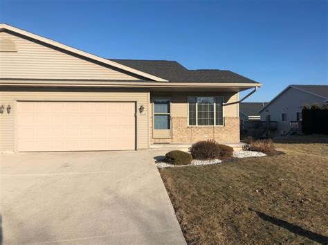 Craigslist manitowoc houses for rent. $750 • • • • • • • • • • • • • • • • • • • • • • • • 3+ Bedroom Single Family Home: North Side Manitowoc 9/14 · 3br 1359ft2 · Manitowoc $1,250 no image 2 br appartment for rent 9/12 · 2br 750ft2 · Manitowoc $600 • • • • • • • • • • • • • • • Pre-3 - Fairway Apts. 1 & 2 Bed Available 