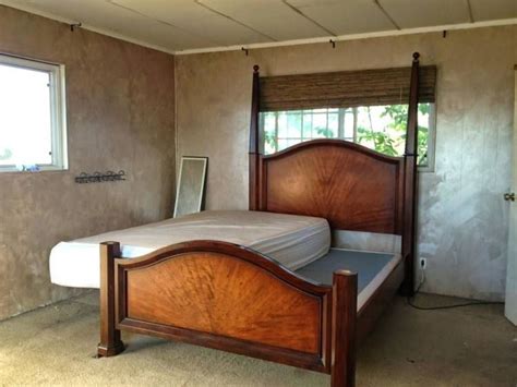 Craigslist memphis tn furniture. Pair of American of Martinsville Armoire Doors (36” x 17”) $20. Wooden King Size Bedroom Set 