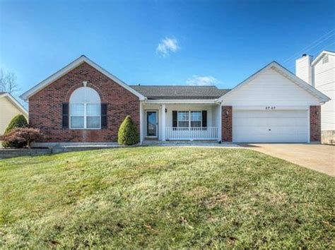 Craigslist o'fallon mo. Beautiful 4000 sq ft 4 bedroom executive home in culdesac in Lake St. 10/3 · 4br 4000ft2 · Lake St. Louis. $2,899. hide. • • • • • • • • • • •. Your Perfect Home!! Call today for our move in specials. 10/1 · 1br 770ft2 · OFallon. $1,525. 