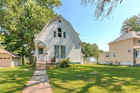 Explore 41 houses for rent near Paxton, IL with rental rates ranging from $649 to $3,600. In addition, there are 153 apartments for rent near Paxton, IL with rental rates ranging from $500 to $7,760. ... Craigslist Paxton, Zillow, Realtor and more. It's fast, free & easy. List Your Rentals. Find a Rental. Houses For Rent Near Me. Apartments For .... 