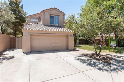  4 Bedrooms-2.5 Baths-3 Car Garage Dobson Ranch Home With pool! 4/3 · 4br 2246ft2 · Baseline Rd / Alma School Rd. $2,750. hide. • • • • •. 2 bed 2 Bath Condo in South Scottsdale Welcome to this charming 2 bed! 4/3 · 2br 750ft2 · McDowell Rd / Pima Rd. $1,600. hide. . 