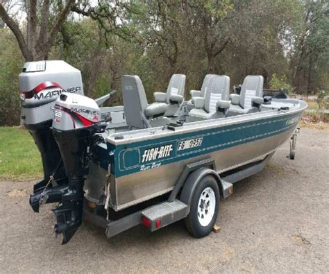 Craigslist redding boats. Custom seats and custom paint on boat. See build pictures from around 1999 with new floor and stringers.Many new parts including Holley 750 duel feed, electric fuel pump, Hilborn scoop, and Alternator. Runs very nice at 45-50 mph at 3,800 rpms, top speed around 65mph. Over $4,000 in receipts in making this boat a vintage resto mod. 