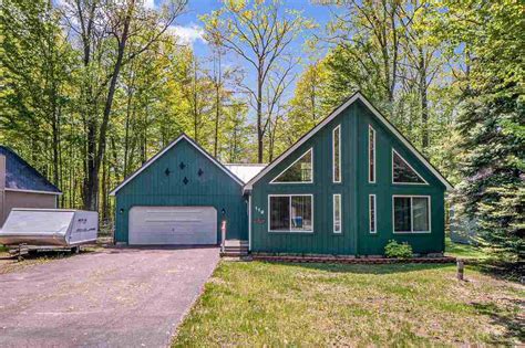 Zillow has 104 homes for sale in Roscommon MI. View listing photos, review sales history, and use our detailed real estate filters to find the perfect place..
