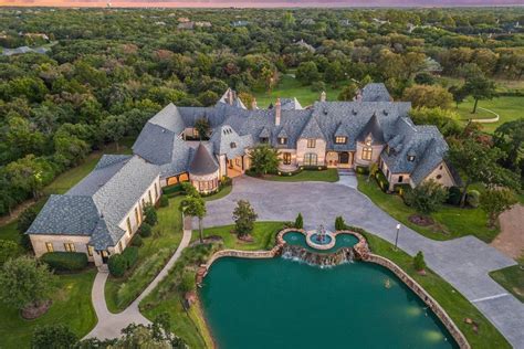 craigslist Real Estate in Southlake, TX. see also. Impresionantemente hermosa casa en Keller. 4 habitaciones, 4 baños. $975,000. ... Beautiful and New Home in Southlake TX - Owner Financing Available. $130,000. Southlake RARE FIND IN SOUTHLAKE! 3 ACRES, OPEN CONCEPT HOME AND HUGE GARAGE. $4,500 .... 