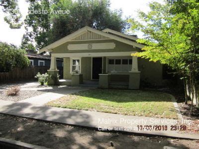 4 bedroom house in Turlock, in the country. 2 bathrooms 2 lar