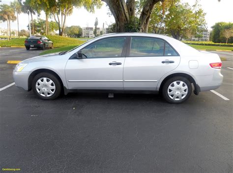 2001 Toyota Camry LE-Bluetooth-Sunroof-Clean Title-Cold AC-In Fishers. $2,899. Fishers.