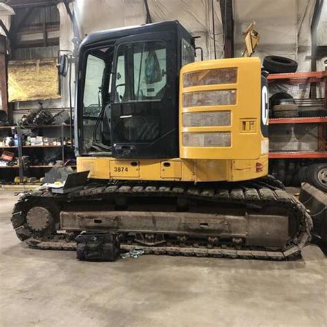 make / manufacturer: KOMATSU. model name / number: PC238USLC-11. more ads by this user. Operating Weight 55,600lbs. Air/Heat/Radio. No Blade. Tier 4 Engine - Zero Turn w/ 2 sets of hydraulics. For Rent with Hammer, Bucket, and Mulching Head attachments. Call for more info!!!. 