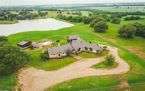 Craigslist waco tx farm and ranch. Kelly Brooks. Legacy Land and Ranches and Kelly Realtors. $814,200 • 59 acres. South University Parks Drive 76706, Waco, TX, 76706, McLennan County. This McLennan County ranch is just minutes from Baylor University. Diverse and rolling 59+/- acres offers both agricultural and residential opportunity. 
