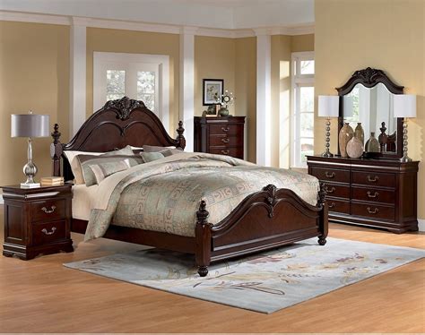 Fine Furniture Restorers serving New York, Connecticut & New Jersey since 1984, including Westchester County, White Plains, Briarcliff Manor, Mount Kisco, and Rye. Hudson Valley Furniture Service provides a full array of services to repair and refinish your wood furniture and cabinetry.. 