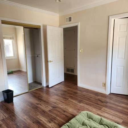 3 Bedroom/ 2 bath room Detach garage, Covered patio 2 driveway, Wood floors 1,144 sf house Quiet neighborhood Close to grocery stores - Ellie HOUSE FOR RENT - apts/housing for rent - apartment rent - craigslist. 