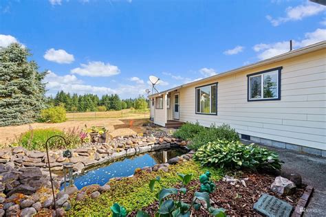 Craigslist winlock wa. 650 Pleasant Valley Rd, Winlock, WA 98596. Check Availability. Homes Near Winlock, WA. We found 5 more homes matching your filters just outside Winlock. Use arrow keys to navigate. NEW - 1 DAY AGO. $1,695 - $1,995/mo. 2-3bd. 1.5-2.5ba. r280 Stella Station Townhomes, Napavine, WA 98565. Check Availability. Use arrow keys to navigate. PET … 