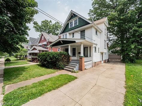 Cranford zillow. Zestimate® Home Value: $475,000. 1 Bluff St, Cranford, NJ is a single family home that was built in 1937. It contains 3 bedrooms and 1 bathroom. The Zestimate for this house is $494,500, which has increased by $8,203 in the last 30 days. The Rent Zestimate for this home is $2,295/mo, which has decreased by $512/mo in the last 30 days. 