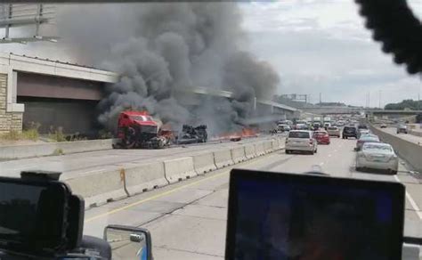 Crash on 435 today. 19 Aug 2021 ... Authorities are investigating a fatal crash Thursday afternoon on Interstate 435 and Midland Drive. One person was killed and one injured in ... 