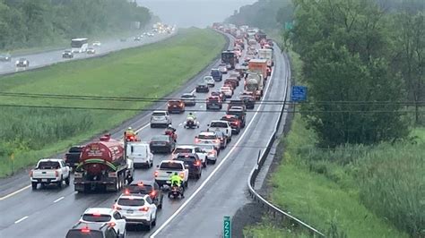 Crash on I-87 Northway southbound closes two lanes