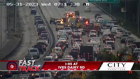 Crash on I-95 leads to delays on northbound lanes near Ives Dairy Road