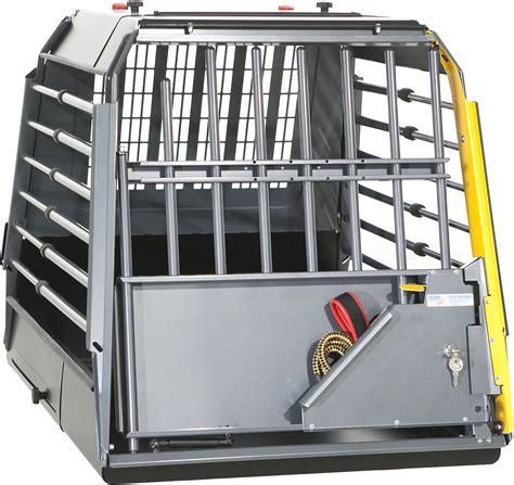 Crash tested dog crates. crashworthiness of pet travel crates that claimed “testing”, “crash testing” or “crash protection”. Only crates valued under a purchase price of $1,000.00 (cost of product plus shipping) were considered for this study. ... • Claims to be the only crash tested and approved dog crate in the world. The description of crash testing ... 