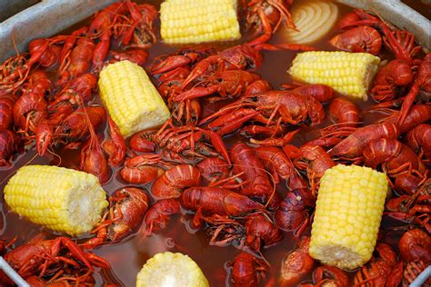 Craw fish near me. Crawfish Time on Moss, Lafayette, Louisiana. 10,600 likes · 983 talking about this · 1,255 were here. We sell fresh caught family farmed crawfish boiled or live. 