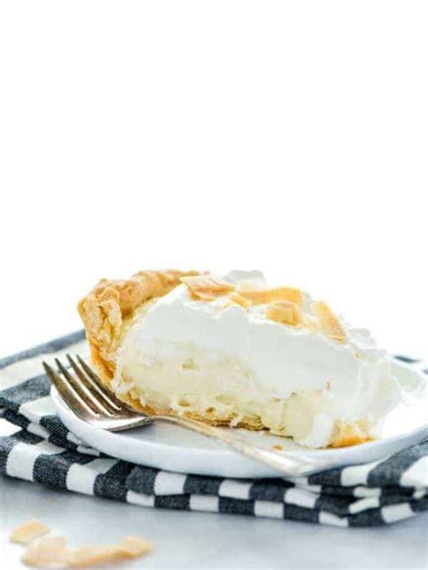 Cream pie story. Dating back to the 19th century, banana cream pie found its way into recipe books. In 1951, soldiers of the United States Armed Services ranked the banana cream pie as one of their favorites. 