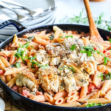 Creamy Italian Chicken Pasta · Easy Family Recipes