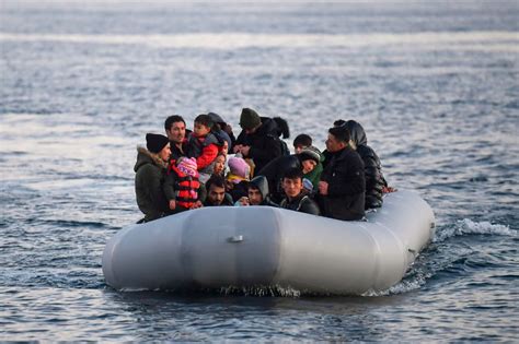 Create new Europe-wide migrant rescue mission, EU parties implore