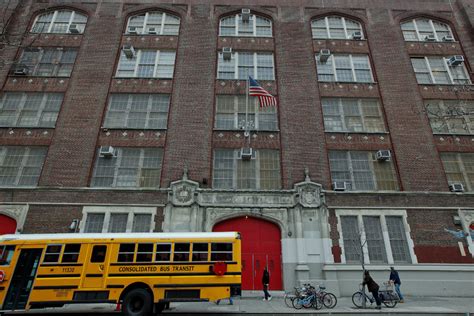 Creche Day School in the city Manhattan