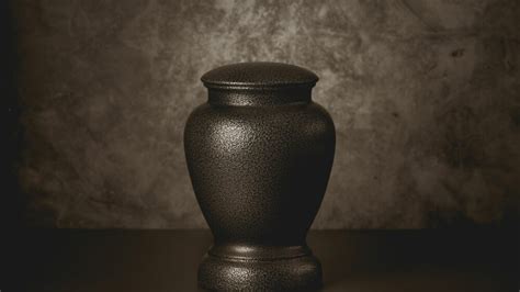 Cremation assistance programs.  Experience convenient and exquisite Wooden Crema...