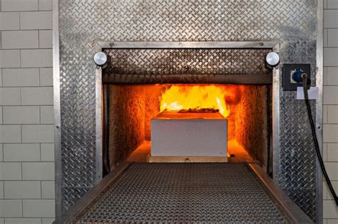 Cremation with viewing. Cremation with a viewing explained—prep options, re...
