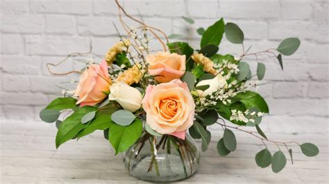 Creston Florist: Morris Flowers & Garden Centre - Local Flower Delivery