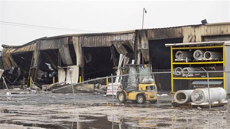 Crews battle overnight RV plant fire in Goshen - South Bend Tribune