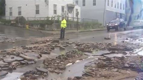 Crews cleaning up after powerful storms flood streets, down trees across New England