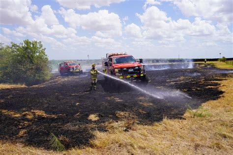 Crews contain Pflugerville brush fire caused by unapproved burning on private property